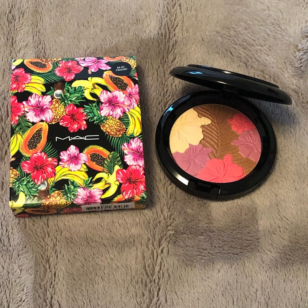 MAC Fruity Juicy Face Powder Oh My Passion! NIB